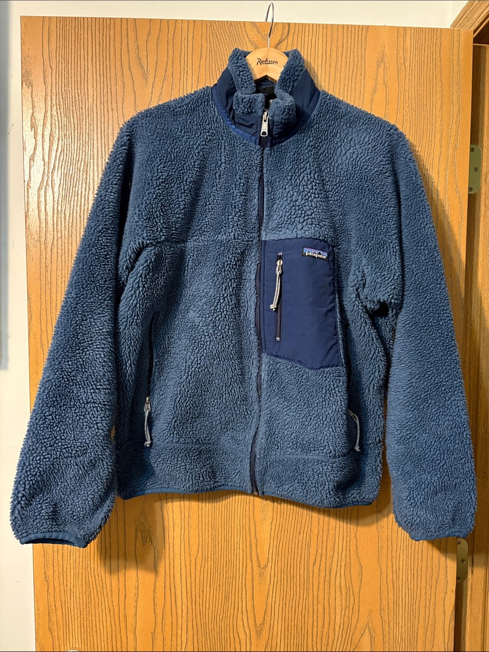 Vintage Patagonia women’s Navy Pile Fleece Jacket